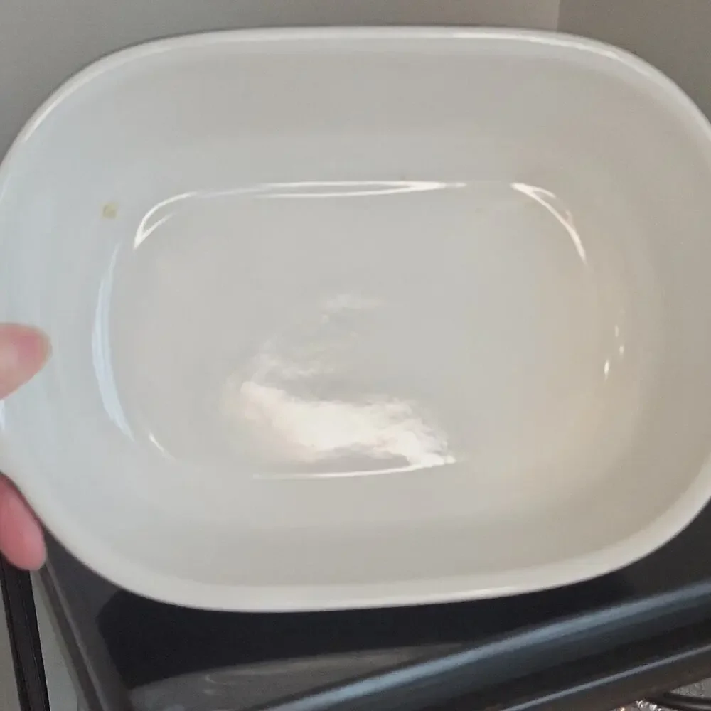 Corning Ware Nautical Navy Blue and White Baking Dish with Plastic Lid 1.5 Qt